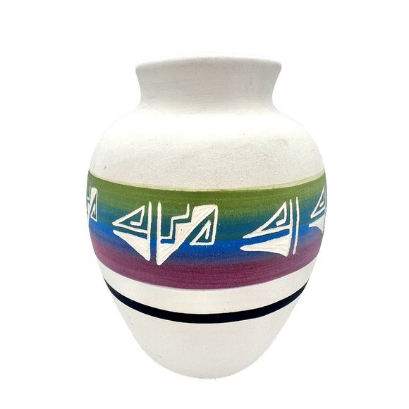 Navajo Hand Etched Pottery Vase Colorful Native American Signed Southwest 5.5" - Picture 4 of 7